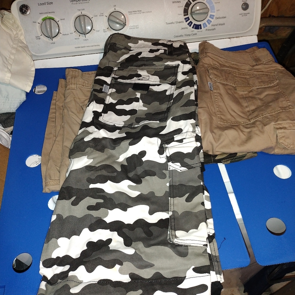 Youth cargo shorts